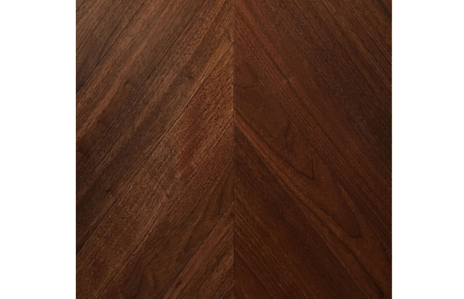 Wood Bee Herringbone Американский Орех Селект гладкий глянец Select, UV-лак gloss 30±5% (правая) ПОЛ СТРАНЫ