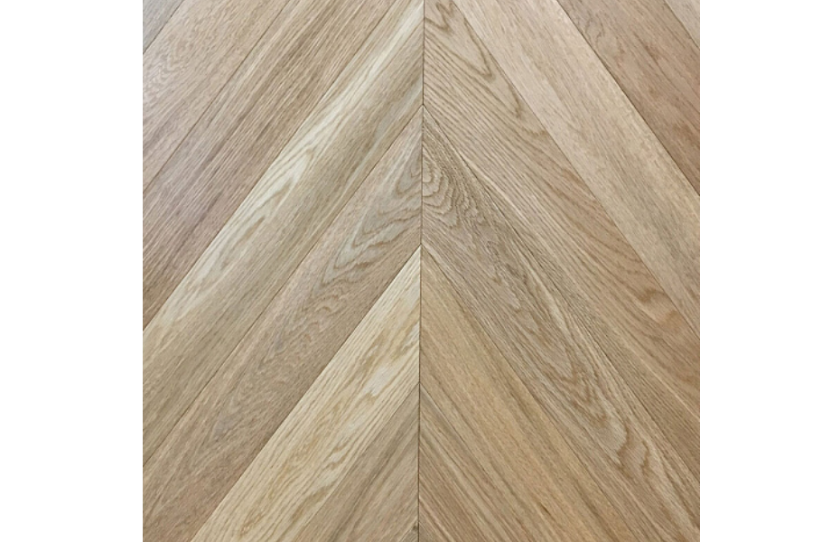 Wood Bee Herringbone Дуб Селект гладкий глянец, Select UV-лак gloss 30±5% (левая) ПОЛ СТРАНЫ